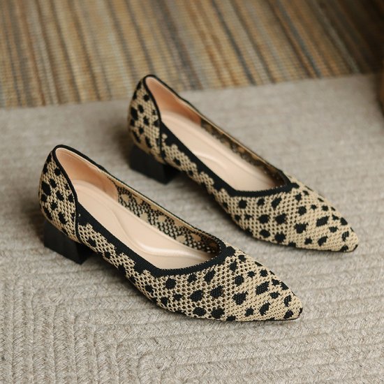 Hollow-woven low-cut chunky-heel leopard-print pointed-toe pumps